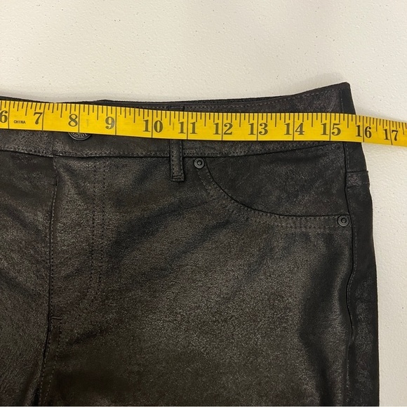 Chico's The Ultimate Fit Jeggings Faux Leather Leggings Black Slim Chico's sz 0 - Picture 10 of 11